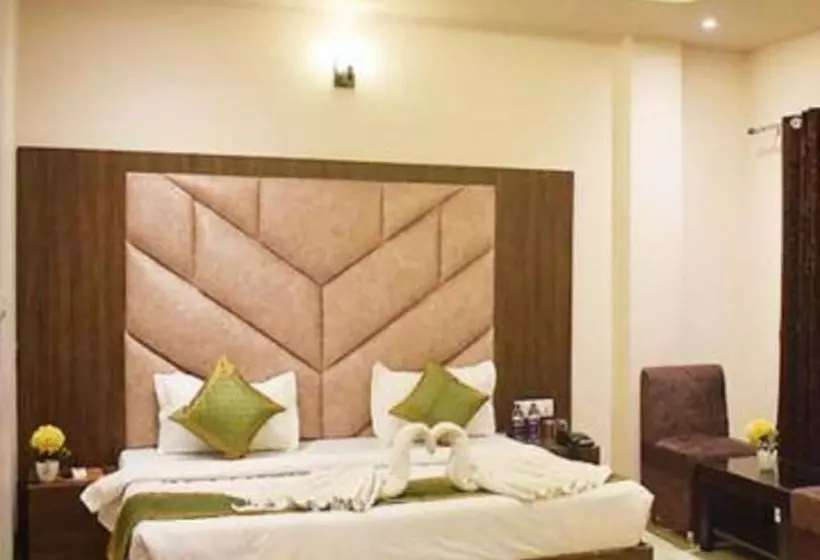 Fabhotel Dhruv Nanda
