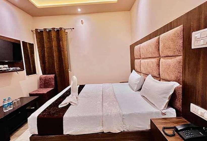 Fabhotel Dhruv Nanda