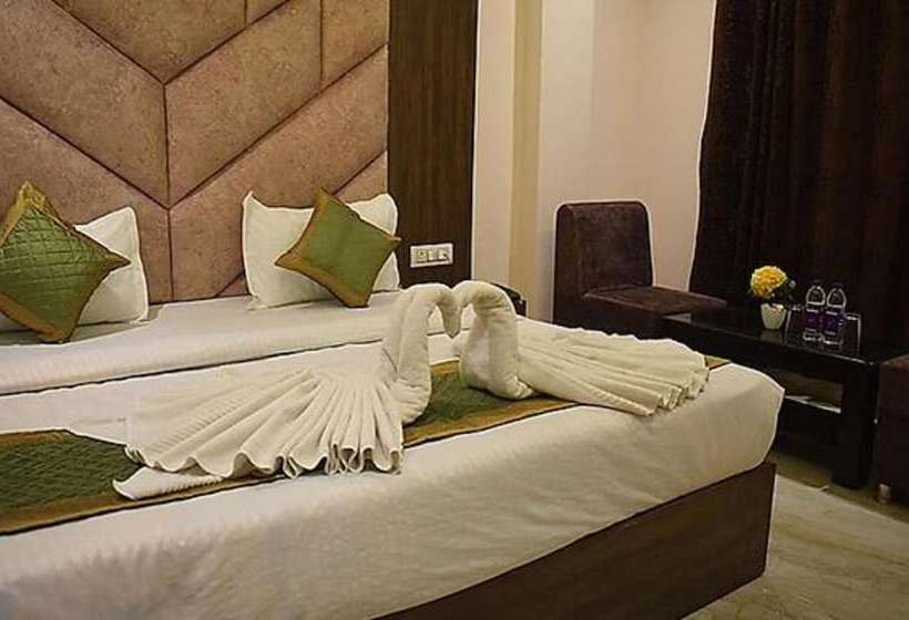 Fabhotel Dhruv Nanda