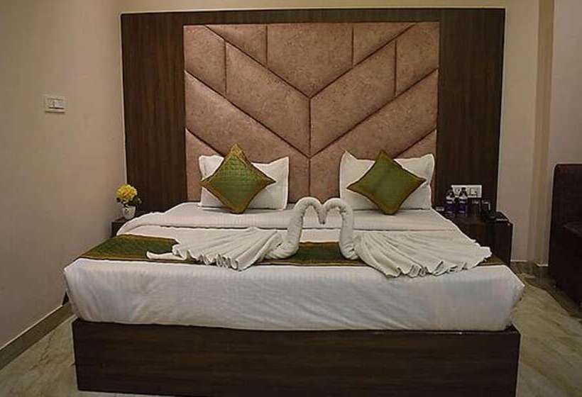 Fabhotel Dhruv Nanda