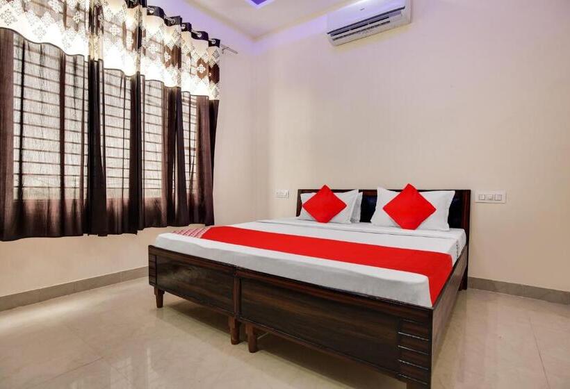 Flagship Hotel Gh Residency