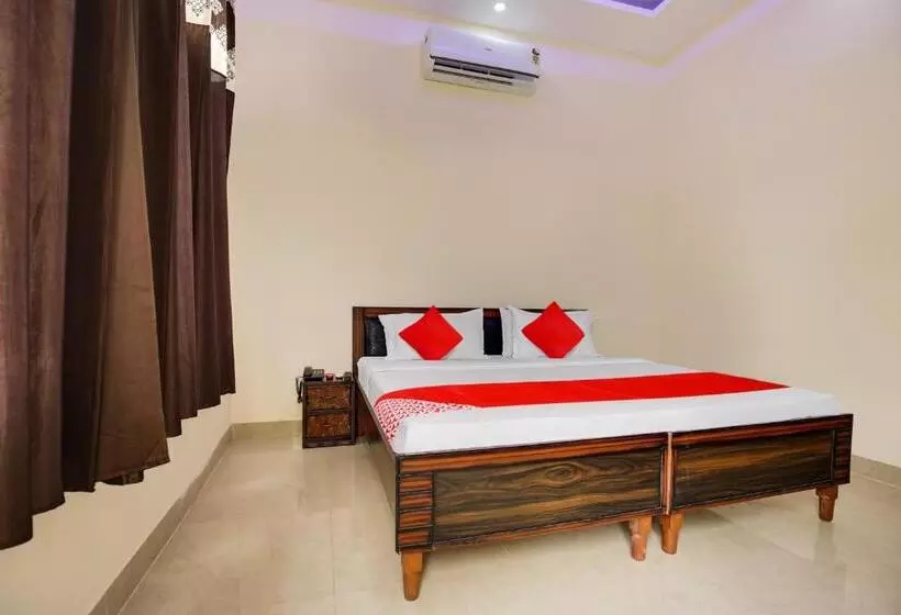 Flagship Hotel Gh Residency