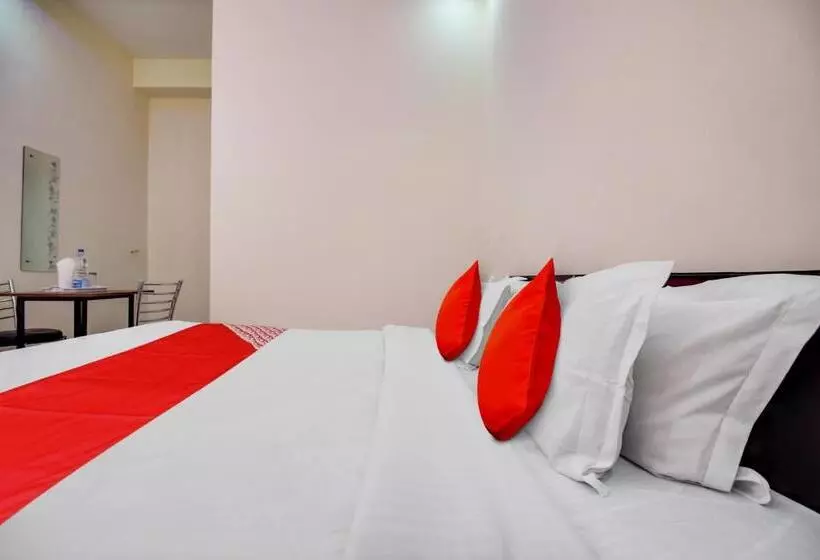 Flagship Hotel Gh Residency