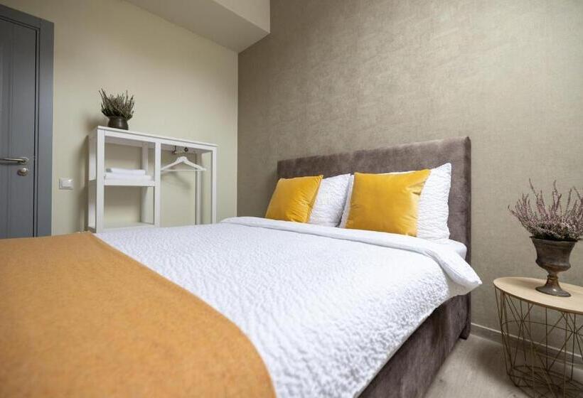 پانسیون 9 Garšas