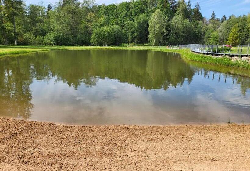 پانسیون 9 Garšas