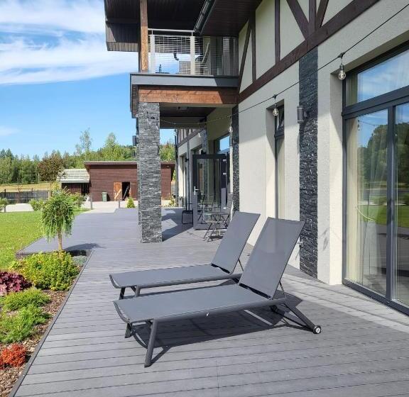 پانسیون 9 Garšas