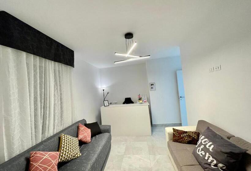 پانسیون Arbi Venice Station