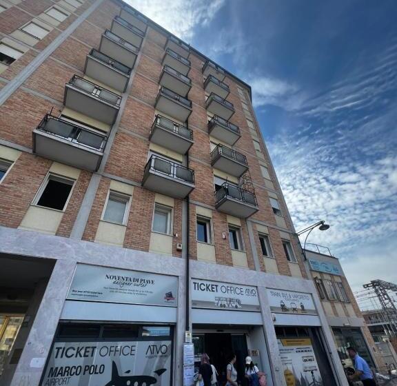 پانسیون Arbi Venice Station