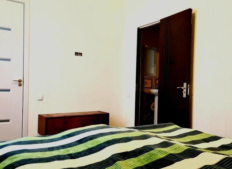 پانسیون Old House Korolistavi