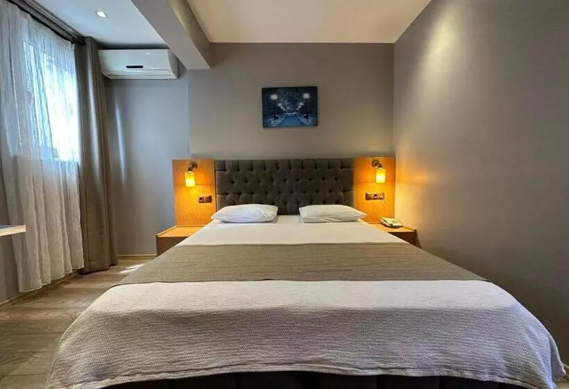 Hotelli Ada Life Suit