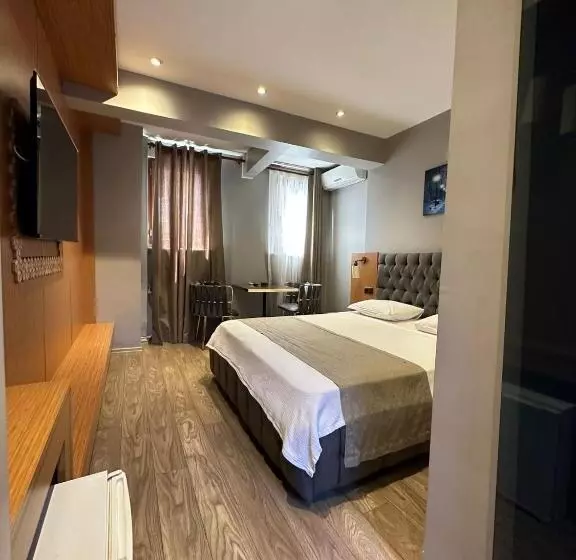 Hotelli Ada Life Suit