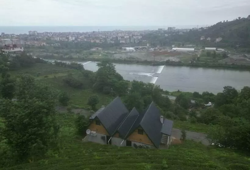 Retkeilymaja Blacksea House