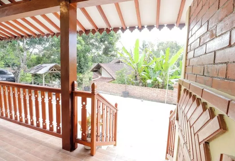 Hotelli Homestay Nike Bed