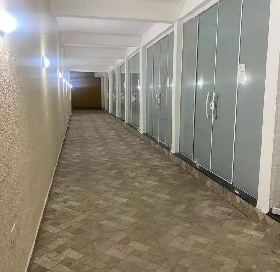 ホテル Pousada Amarela