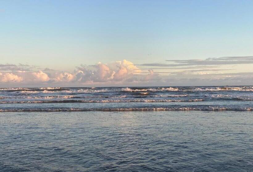 ホテル Pousada Amarela