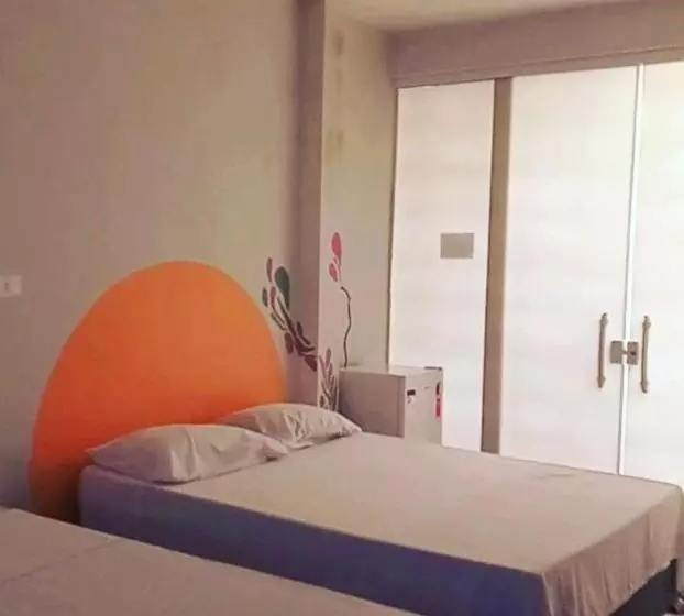 ホテル Pousada Amarela