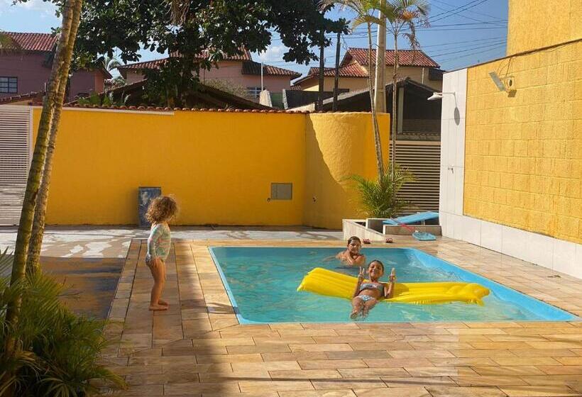 ホテル Pousada Amarela