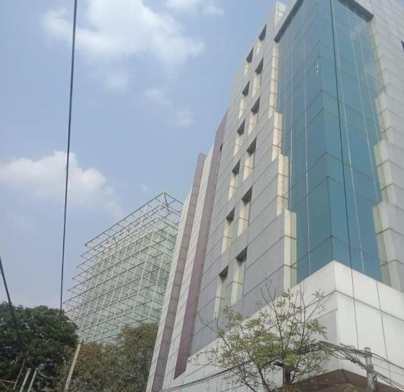 호텔 Srinivasa Residency  Lakdikapool