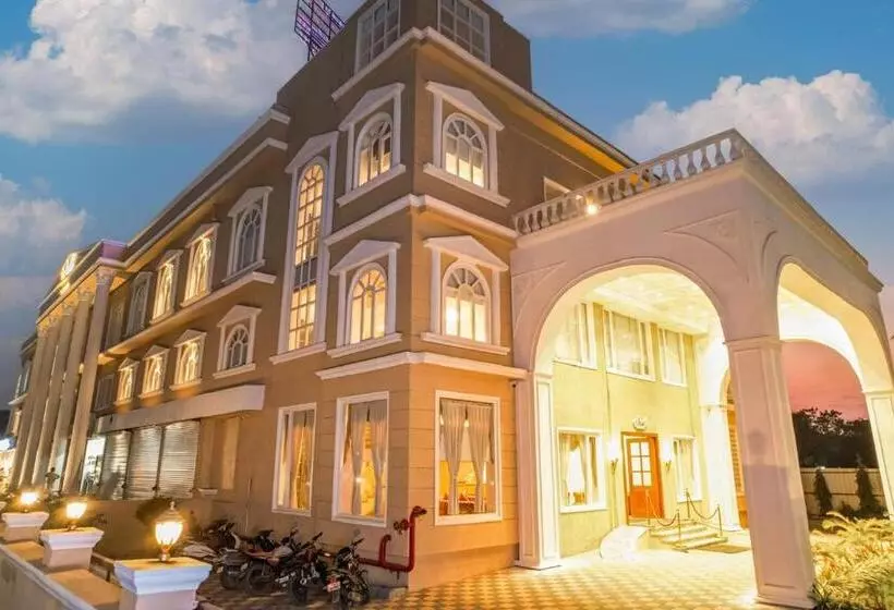 Hôtel Utsav Square