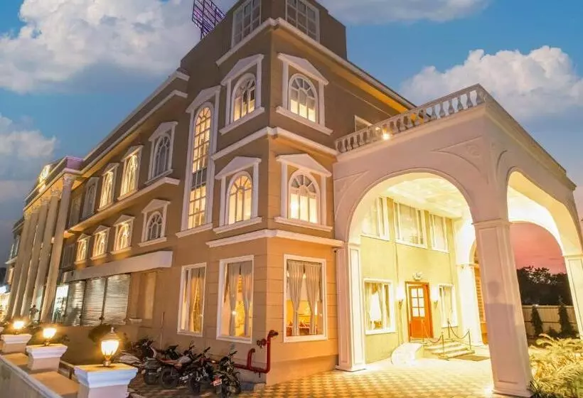 Hôtel Utsav Square