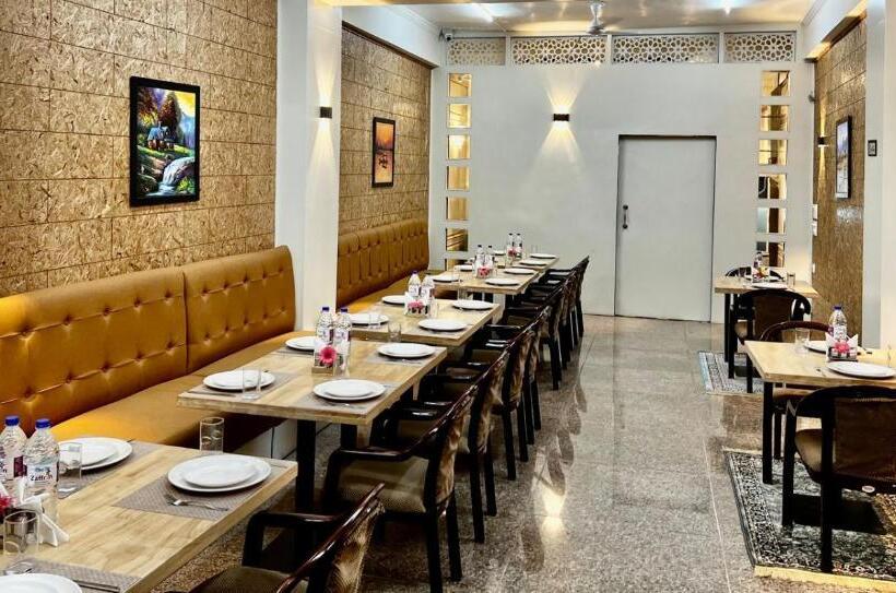 호텔 Wood Venture Residency By Stay Pattern