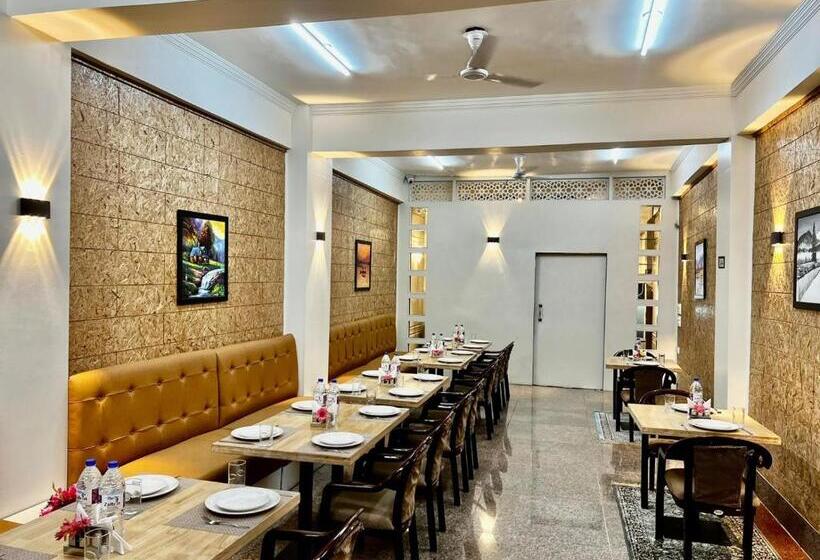 호텔 Wood Venture Residency By Stay Pattern