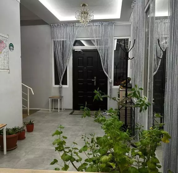 پانسیون Guest House Family7