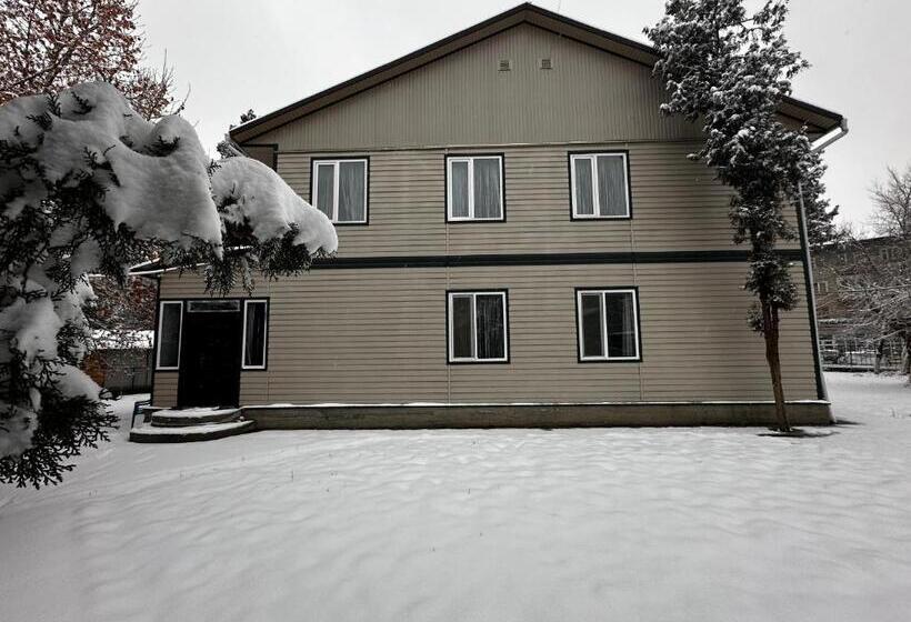 پانسیون Guest House Family7