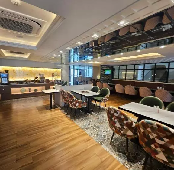 ホテル Atithi House