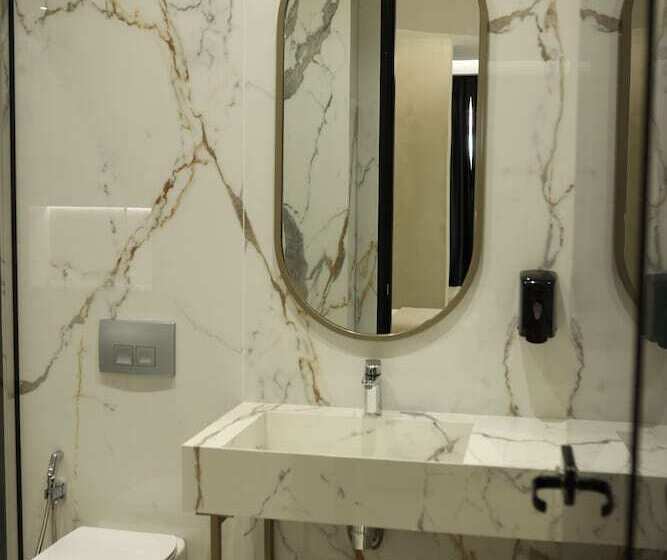 هتل Comfort Suites