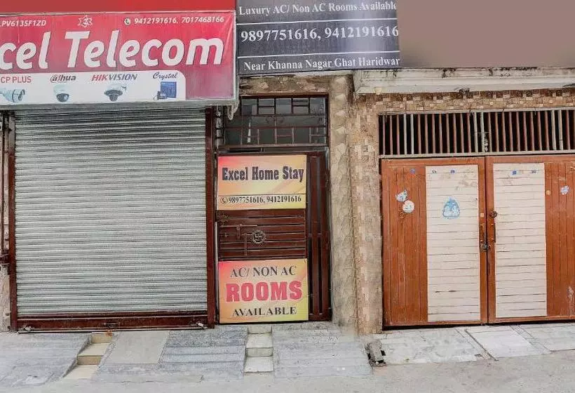 Hotelli Oyo 81467 Excel Home Stay