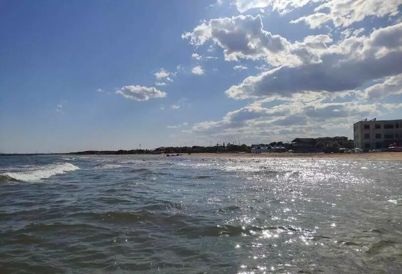 Kyriad Marvelous Hotel Qinhuangdao Nandaihe