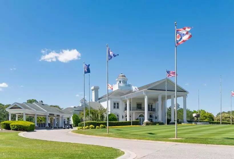 The Salty Fairway, Golf Course Condo With Resort Style Pool, 5 Miles From Beach, Fully Updated