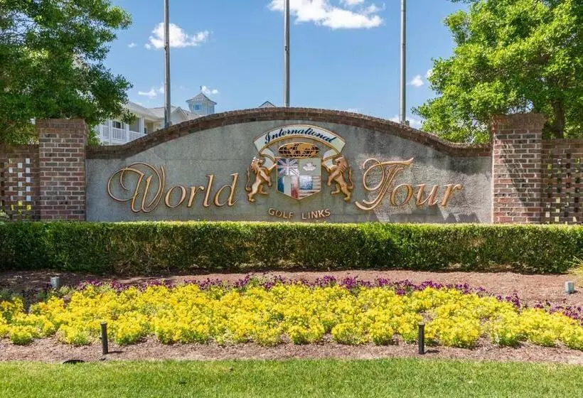 The Salty Fairway, Golf Course Condo With Resort Style Pool, 5 Miles From Beach, Fully Updated