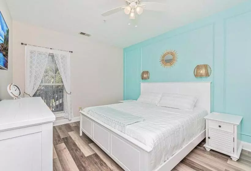 The Salty Fairway, Golf Course Condo With Resort Style Pool, 5 Miles From Beach, Fully Updated