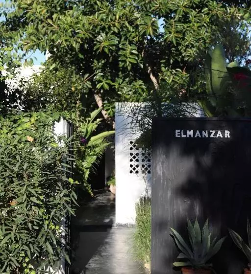 تختخواب و صبحانه El Manzar