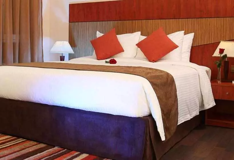 ホテル Best Western Plus Salmiya