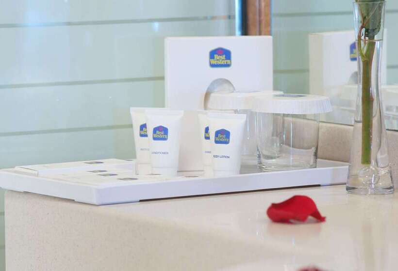 فندق Best Western Plus Salmiya