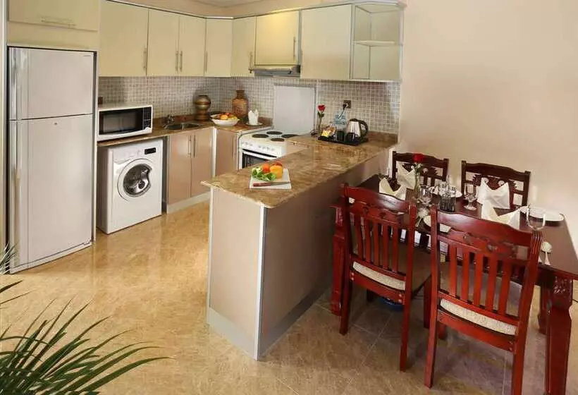 ホテル Best Western Plus Salmiya