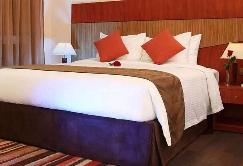 ホテル Best Western Plus Salmiya