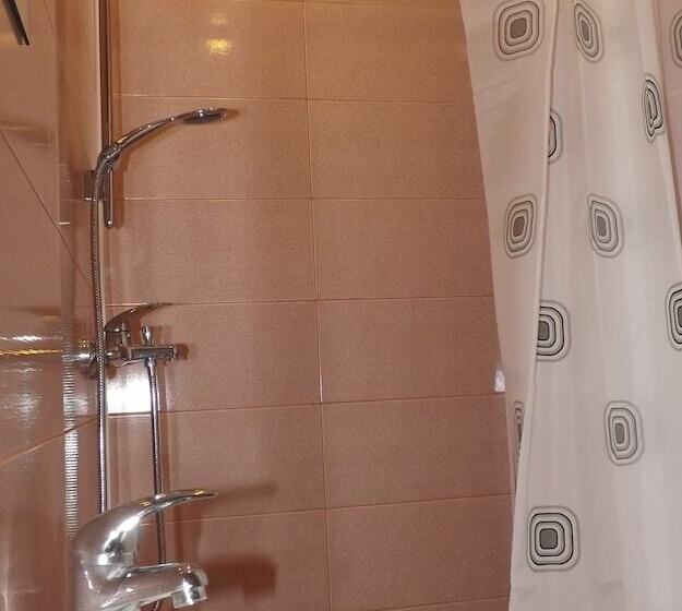 호텔 Holiday Hostel