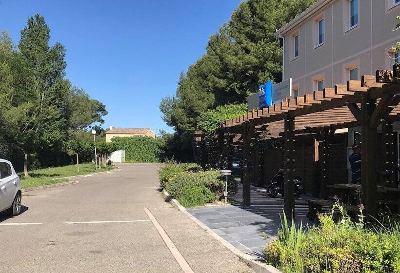 Отель Ibis Budget Saint Cyr Sur Mer La Ciotat