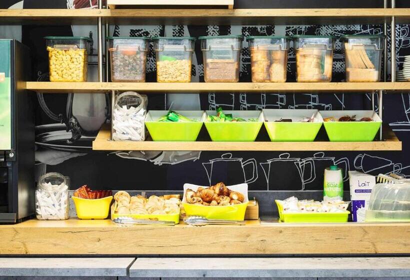 Отель Ibis Budget Saint Cyr Sur Mer La Ciotat