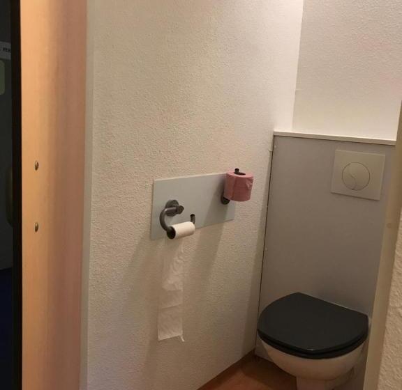 Отель Ibis Budget Saint Cyr Sur Mer La Ciotat