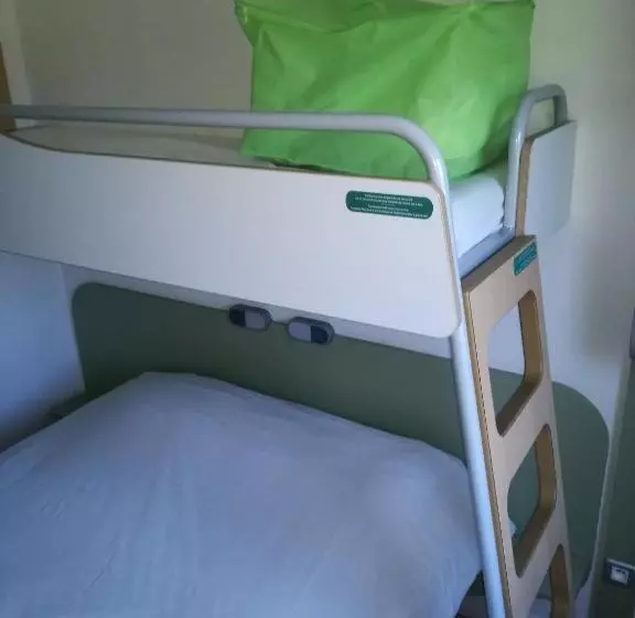 ホテル Ibis Budget Saint Cyr Sur Mer La Ciotat