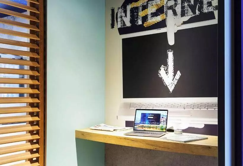 ホテル Ibis Budget Saint Cyr Sur Mer La Ciotat