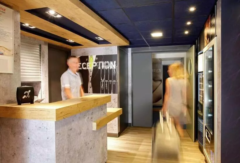 ホテル Ibis Budget Saint Cyr Sur Mer La Ciotat