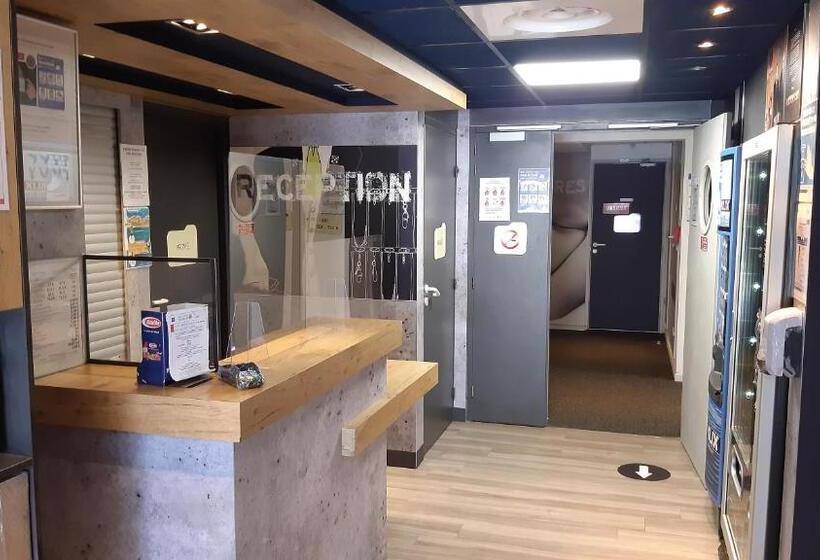 Отель Ibis Budget Saint Cyr Sur Mer La Ciotat