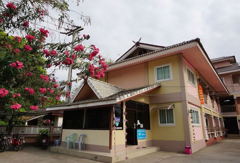 Otel Kumkaew Tawon Palace