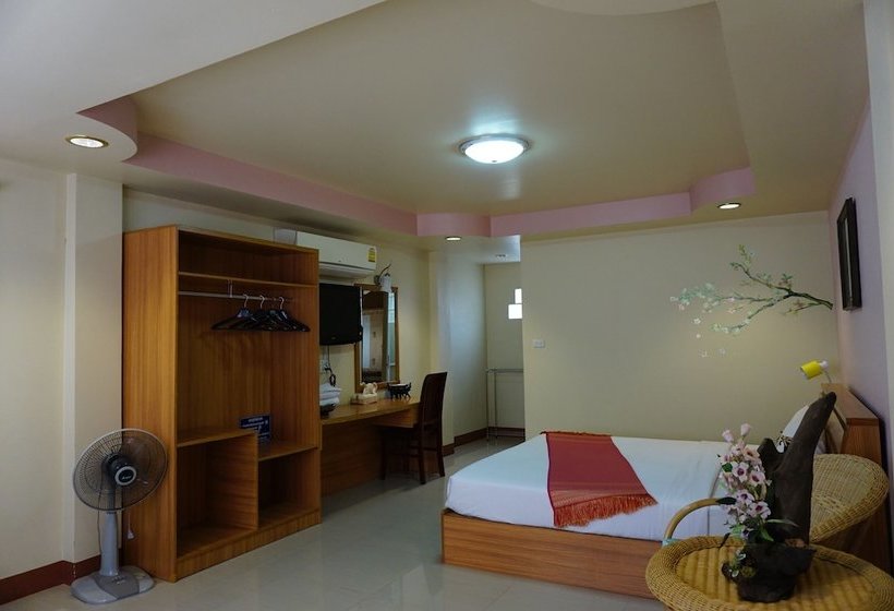 Otel Kumkaew Tawon Palace